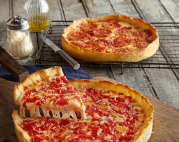 Lou Malnati's Pizza: การเดินทางผ่านประเพณีและคุณภาพ - GroupRaise