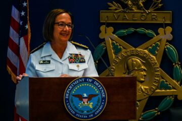 Cuộc chiến đề cử đang diễn ra có thể trì hoãn người phụ nữ đầu tiên trên Joint Chiefs