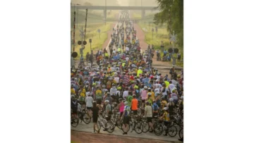 Η μεγαλύτερη ψυχαγωγική βόλτα με ποδήλατο στον κόσμο ξεκινά το χρυσό επετειακό ταξίδι στην Αϊόβα - Autoblog
