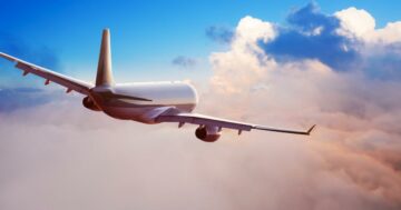 AI can help pilots minimize climate-warming aircraft contrails, Google study finds | Greenbiz