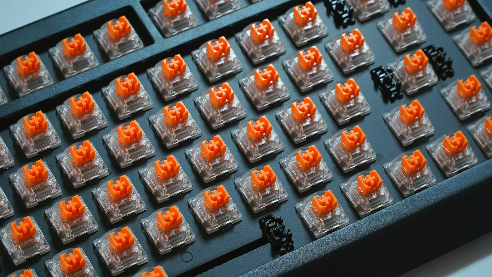 Razer BlackWidow V4 75% orange switches