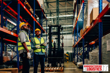 Nước Anh kiệt quệ: Một phần ba nhân viên trong ngành vận tải và hậu cần làm việc ngoài giờ không được trả lương