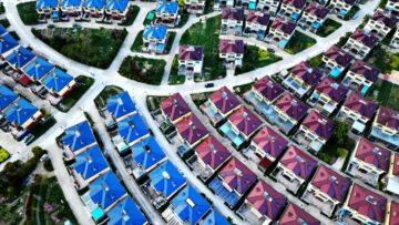 中国的房地产问题并没有好转，越来越多的人呼吁采取更大胆的政策帮助