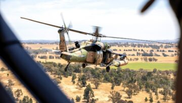 Black Hawk pertama tiba di RAAF Base Richmond