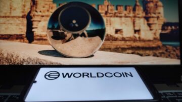 Kenyansk regulator sagsøger WorldCoin over datasikkerhed