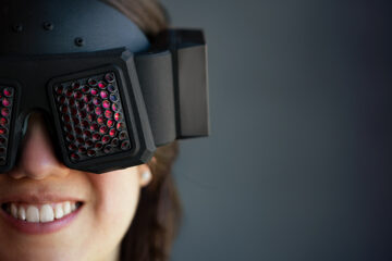 Meta เผยชุดหูฟัง VR ต้นแบบใหม่ที่เน้นความละเอียดจอประสาทตาและช่องแสงผ่าน