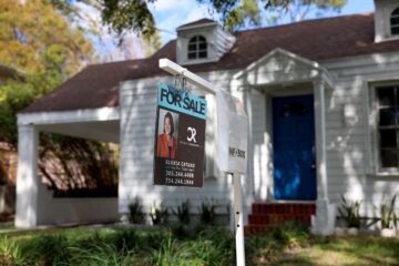 Mortgage rates hit their highest point since 2000