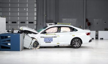 Rear Seat Injuries Likely in Midsize Sedans - The Detroit Bureau
