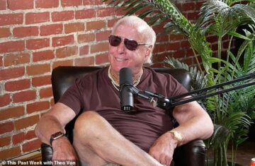 Ric Flair sobre fumar maconha com Mike Tyson: 'Eu pensei que tinha morrido...' como o lendário lutador revela que comparou a provação ao coma de 2017 - Medical Marijuana Program Connection
