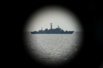 Russland lanserer live-fire baltiske marineøvelser på Europas dørstokk