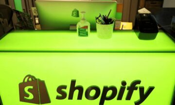 Shopify aktsepteerib USDC makseid Solana Pay integratsiooni kaudu