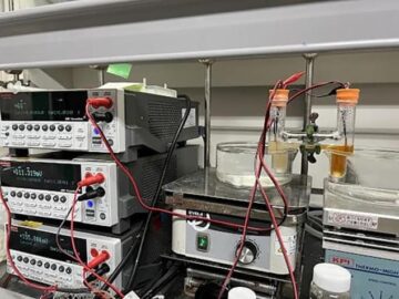 Termocélula gera eletricidade a partir do calor latente – Physics World