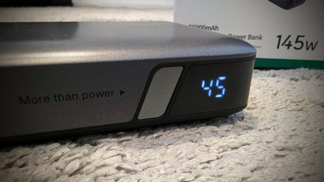 ugreen 25000 power bank review 2