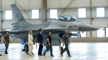 Oekraïne krijgt eindelijk F-16's, maar pas volgend jaar - The Aviationist