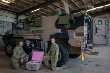 更新：澳大利亚陆军升级了Bushmasters的卫星通信能力