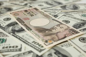 يستقر زوج دولار/ين USD/JPY تحت منطقة 145.00 حيث يقدم بنك اليابان عددًا غير محدود من سندات الحكومة اليابانية بسعر ثابت
