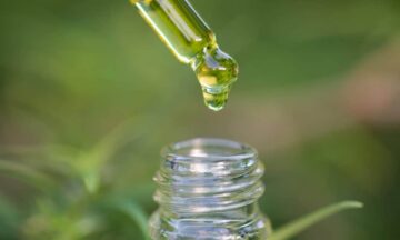 Ways To Use Hemp Oil To Look Younger