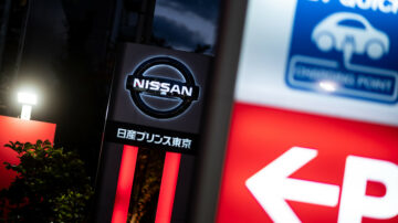Слабая иена приносит японским автопроизводителям знакомое, хотя и временное облегчение