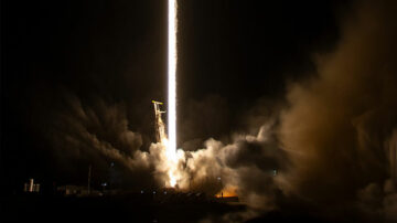 西海岸猎鹰 9 号发射 SpaceX 的第 100 次星链任务
