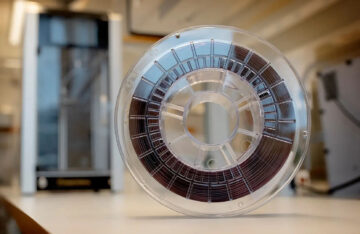 Надрукований на 3D-принтері плазмонний пластик дає змогу виробляти великомасштабні оптичні датчики