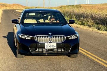 أسبوع مع: سيارة BMW 2023e xDrive موديل 330 - مكتب ديترويت
