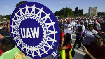 At a glance: The effects if UAW strikes Detroit automakers - Autoblog