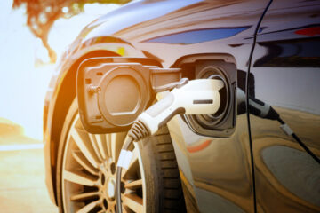 Cai o apoio dos consumidores à proibição de automóveis a gasolina e diesel em 2030