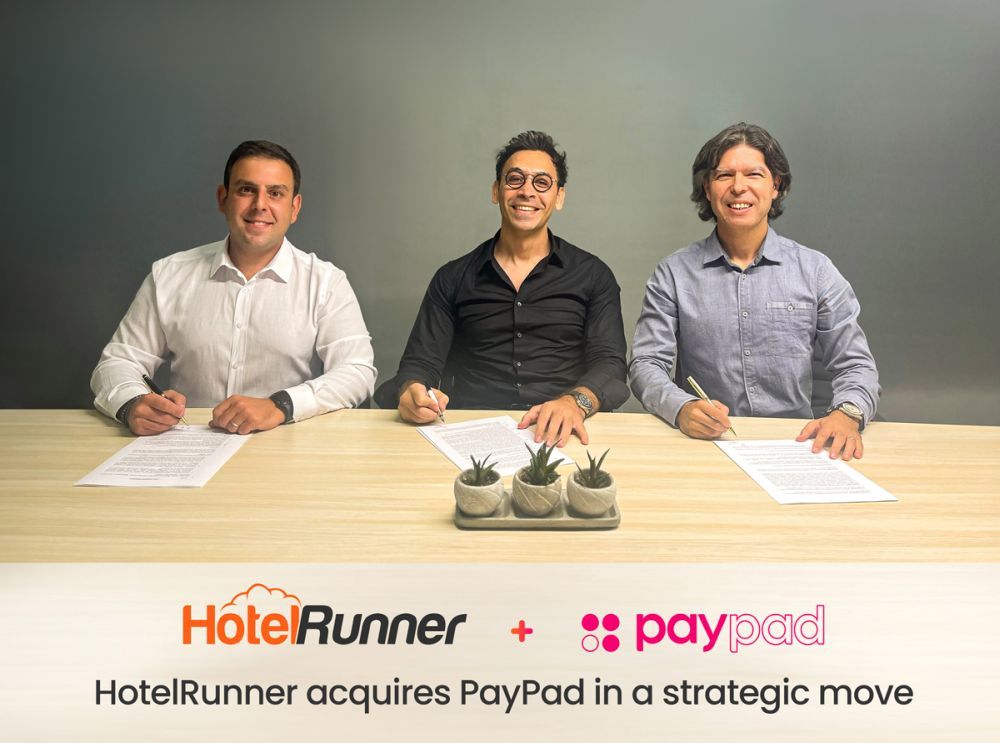 HotelRunner pridobi PayPad v strateškem prehodu na prodajne operacije na mestu uporabe