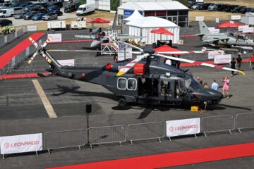 Brittiläisessä helikopterikilpailussa sanasota syttyy "sotilaallisesta tasosta"