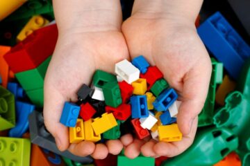 Lego rezygnuje z produkcji klocków z plastikowych butelek pochodzących z recyklingu