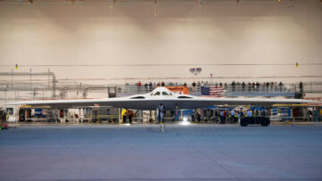 B-21 레이더의 새로운 사진이 공개되었습니다.