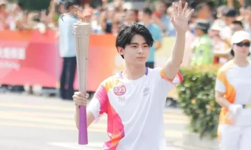 Paraboy devient le premier joueur d'esports à relayer le flambeau aux Jeux asiatiques