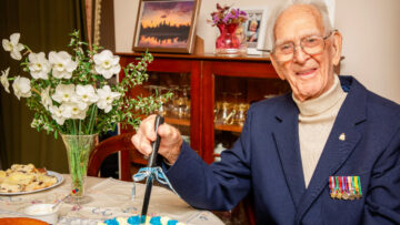 La RAAF célèbre le 100e anniversaire d'un vétéran de la Seconde Guerre mondiale