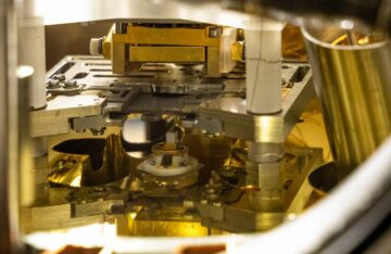 Znanstveniki razkrivajo skrivnost pomembnega materiala za polprevodnike na površini
