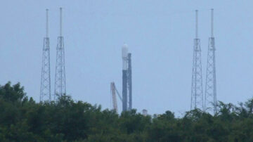 حققت SpaceX الإطلاق الستين لهذا العام بمهمة Starlink، وهي على بعد خطوة واحدة من معادلة الرقم القياسي