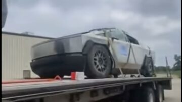 Video shows Tesla Cybertruck after apparent rollover crash - Autoblog