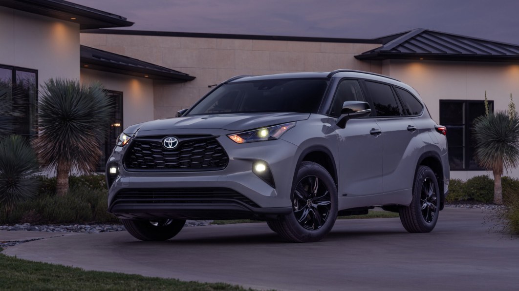 Toyota Highlander 2024 opusti osnovno opremo L, vstopna cena poskoči na 2,500 $ - Autoblog
