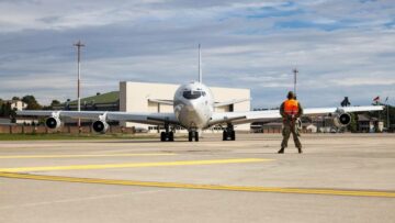 JSTARS نیروی هوایی آخرین ماموریت اطلاعاتی را پس از 3 دهه خدمت انجام می دهد