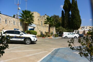 바이낸스는 이스라엘 경찰이 하마스 암호화폐 계정을 동결하도록 돕습니다: 보고서