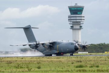 First repatriation flight from Israel on the way to Belgium, conducted by a Begian Air Force Airbus A400M