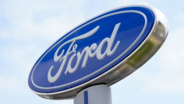 Ford withdraws its 2023 forecast, warns of higher losses on EVs - Autoblog