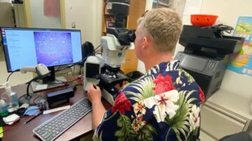 Googlov mikroskop za razširjeno resničnost bi lahko pomagal pri diagnosticiranju raka