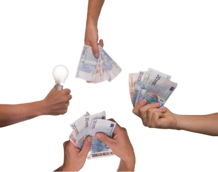 Pixabay Tumisu idea money - How Crowdfunding Can Benefit Charities