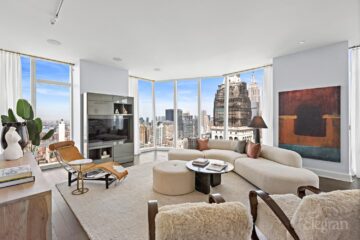 Dentro de uma residência alta de US$ 7.2 milhões, perto do Madison Square Park, com vista para o horizonte de Manhattan