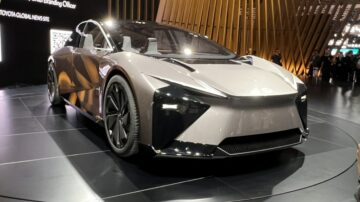 A Lexus bemutatja az LF-ZC, LF-ZL koncepció elektromos autóit Japánban - Autoblog