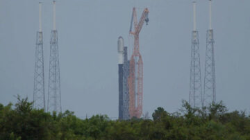 Пряме висвітлення: SpaceX запускає ракету Falcon 9 із 22 супутниками Starlink