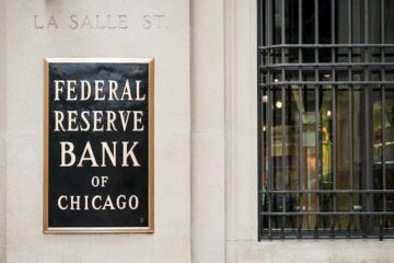 Pritisk na Fed se povečuje, naj znova zviša obrestne mere – Commerzbank