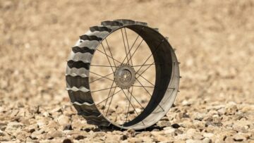 Forskere 3D-printer moon rover wheel prototype med NASA