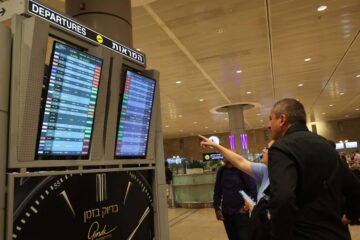 Useat lentoyhtiöt pysäyttivät tilapäisesti Tel Avivin lennot turvallisuussyistä