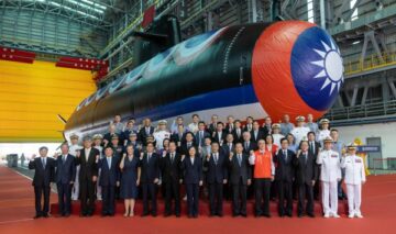 Submarino caseiro de Taiwan no centro da tempestade política